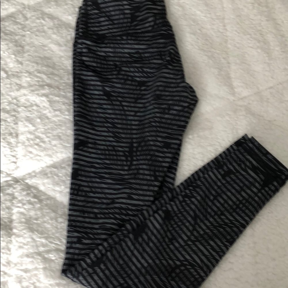 lululemon full length leggings size six
